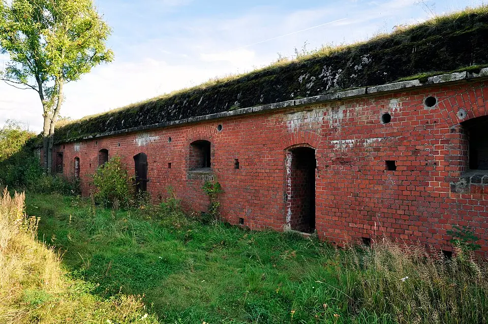 Fort I