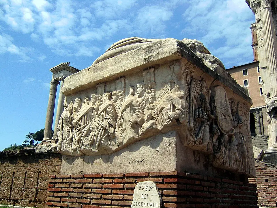 Base dei Decennalia