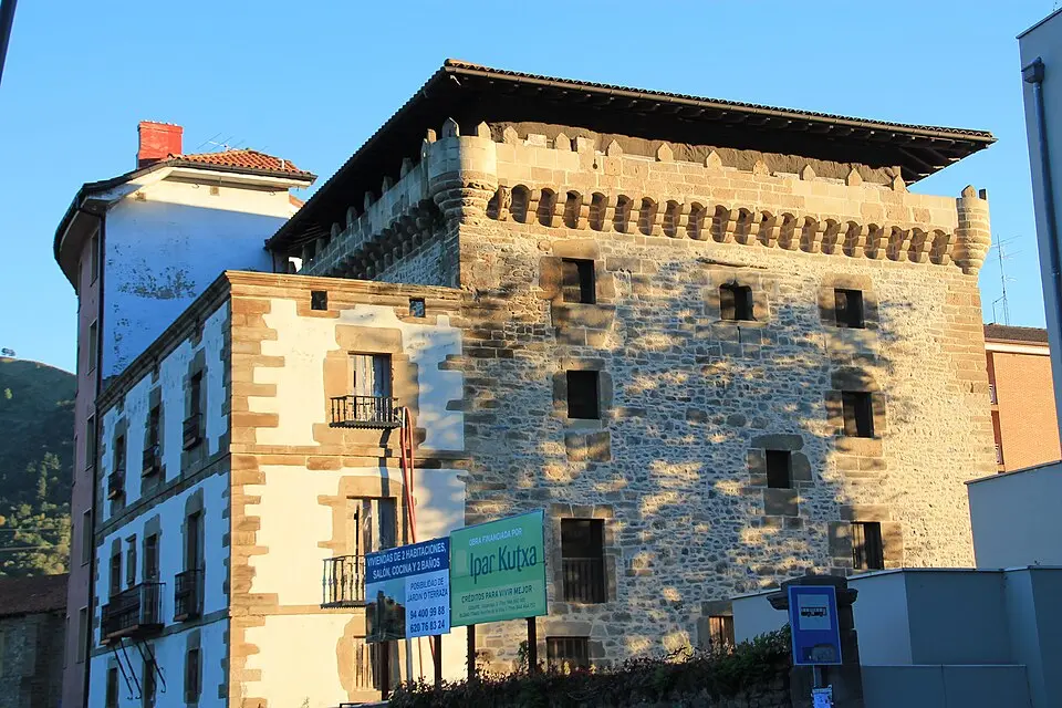 Torre De Romarate