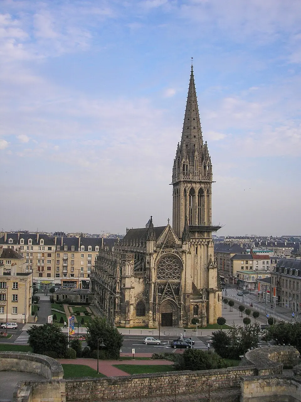Kép: Ikmo-ned · CC BY-SA 3.0 église Saint-Pierre de Caen