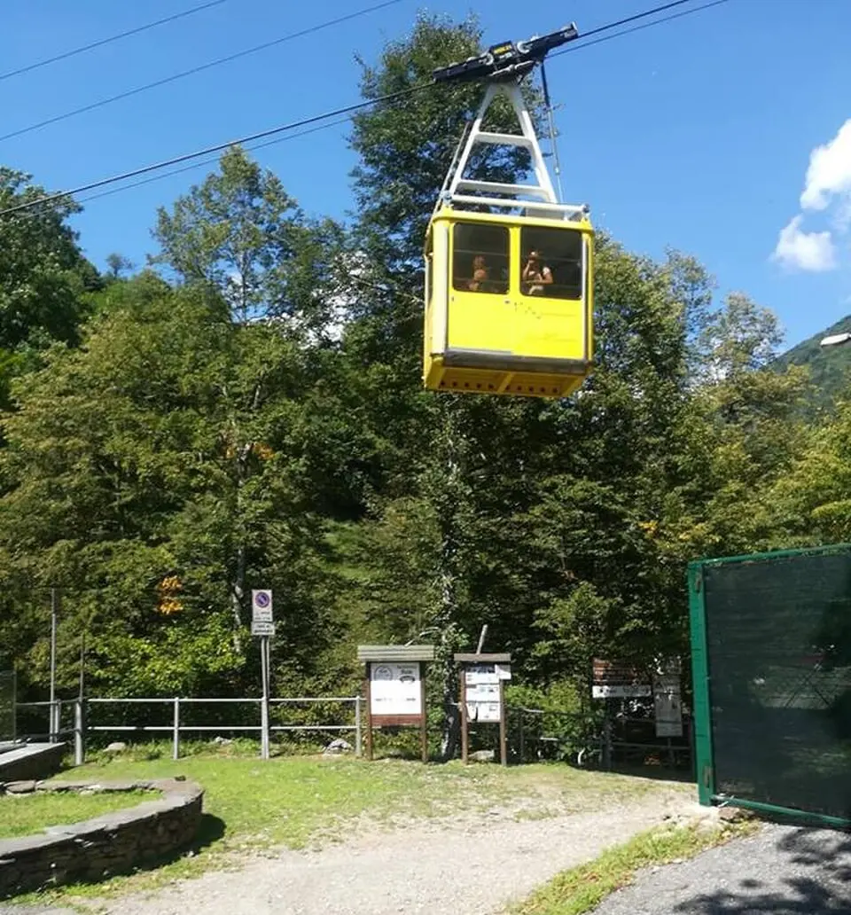 Obrázok: CamFerVa (talk) · CC BY-SA 4.0 funivia Ponte di Piero-Monteviasco