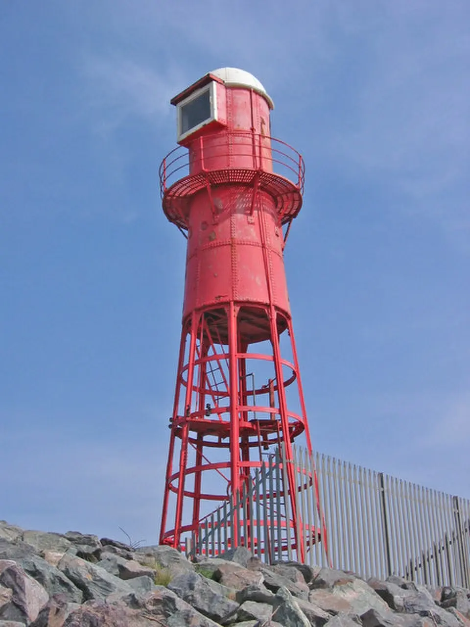 Bild: Stephen Horncastle · CC BY-SA 2.0 Thorngumbald Clough High Lighthouse
