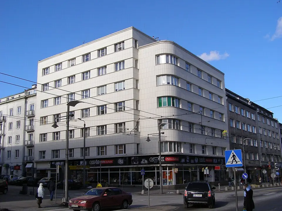 Bild: Andrzej Otrębski · CC BY-SA 3.0 Modernistisches Zentrum von Gdynia