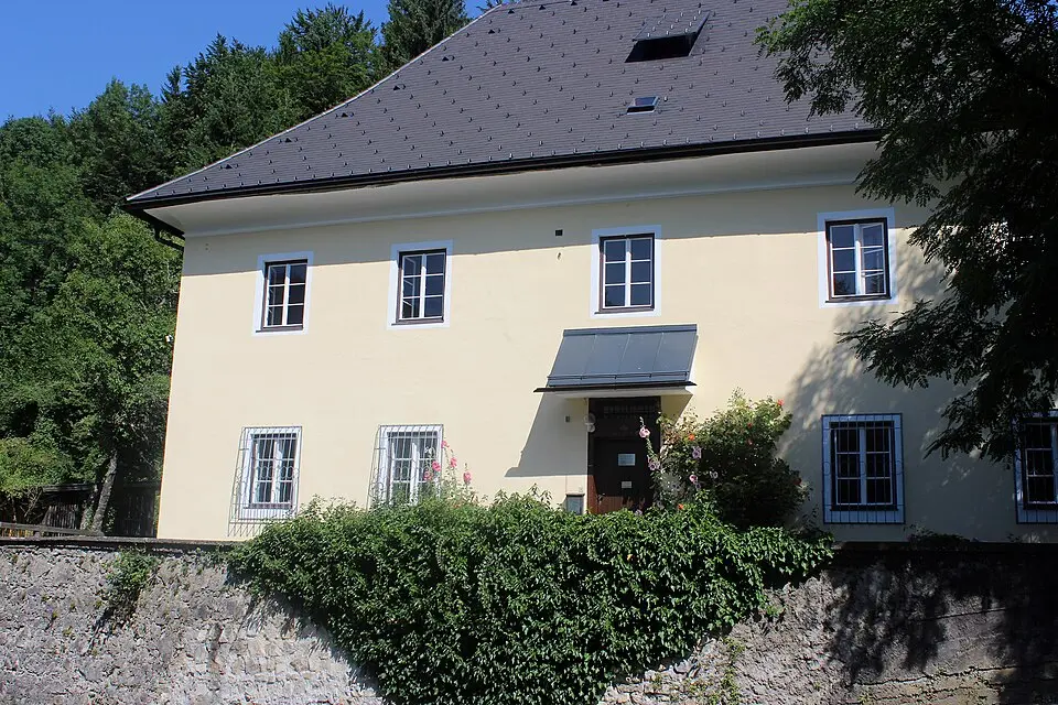 Bild: WA-Wien · CC BY-SA 3.0 AT Pfarrhof