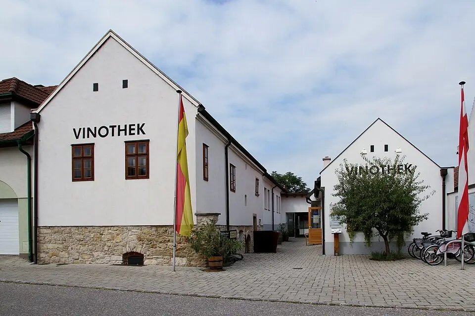 Slika: C.Stadler/Bwag · CC BY-SA 3.0 Weinkulturhaus Gols