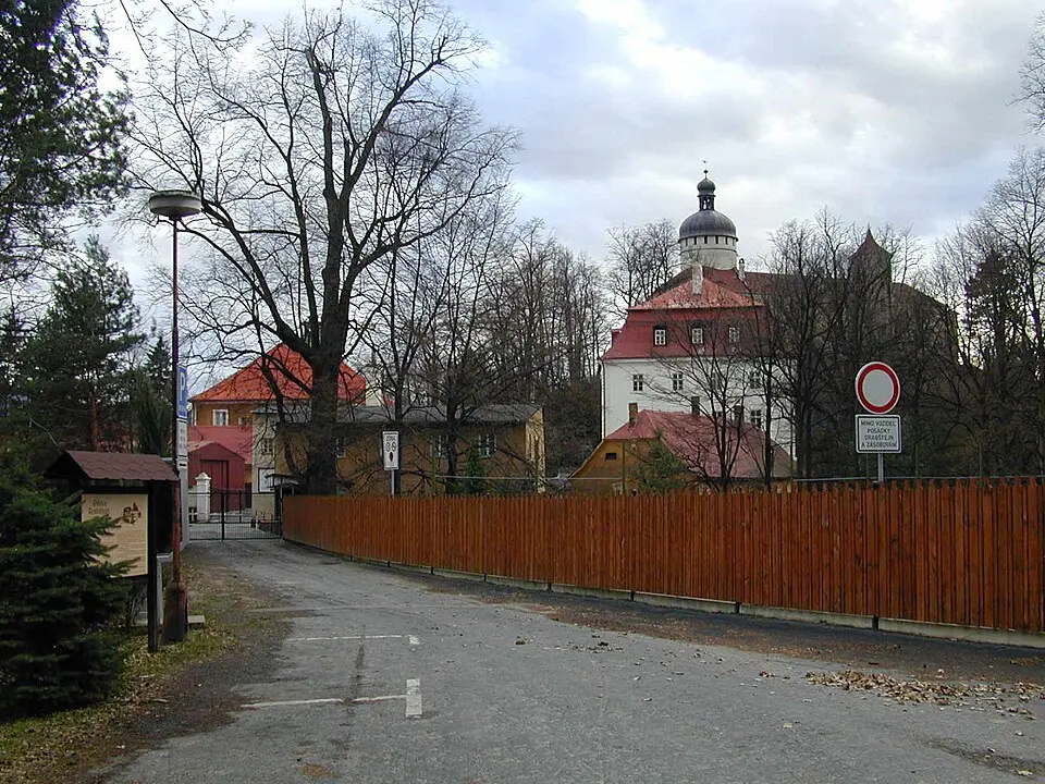 Hochgeladen von: Thalion77~commonswiki · CC BY-SA 2.5 Grabštejn