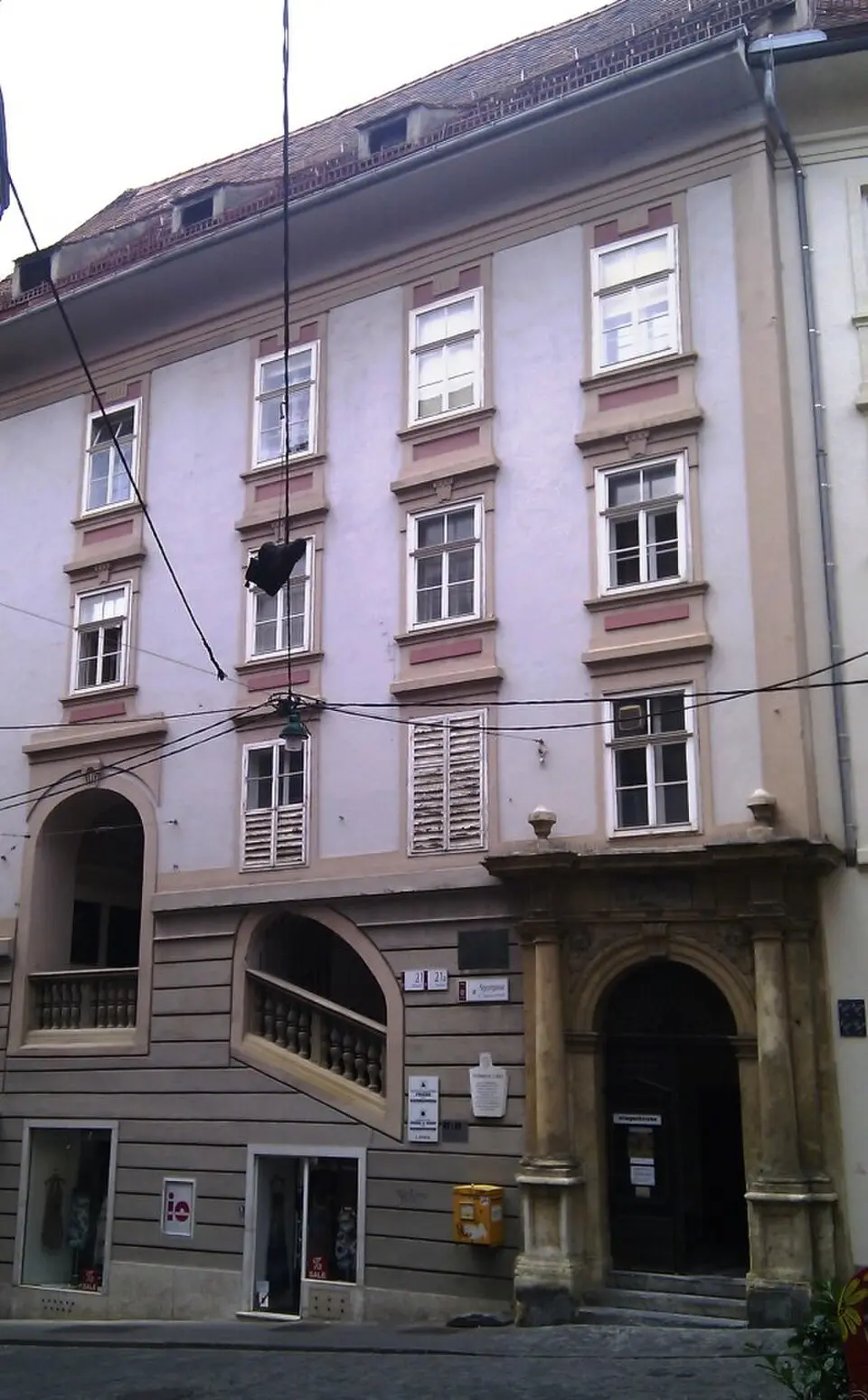 Slika: Andi oisn · CC BY-SA 3.0 Bürgerhaus, ehem. Teil des Augustinereremitenklosters