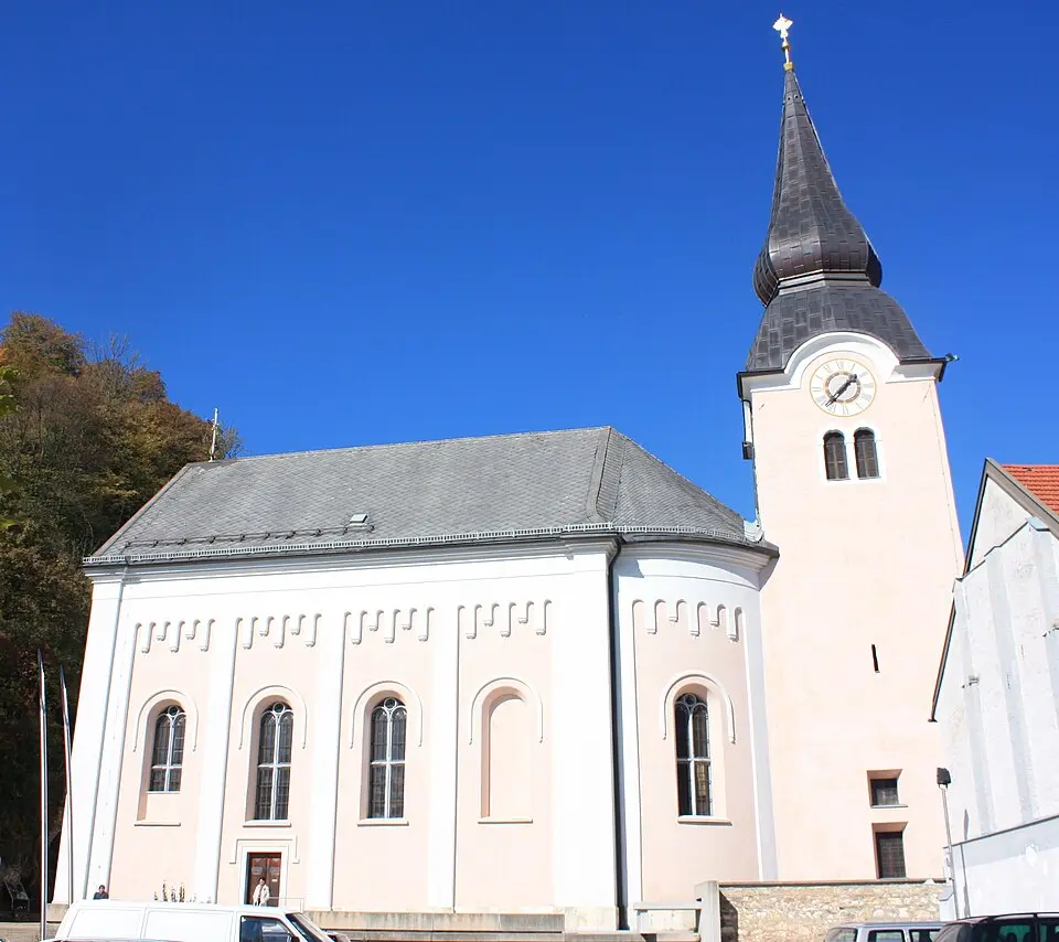Immagine: Mefusbren69 · Public domain Kath. Pfarrkirche hll. Peter und Paul