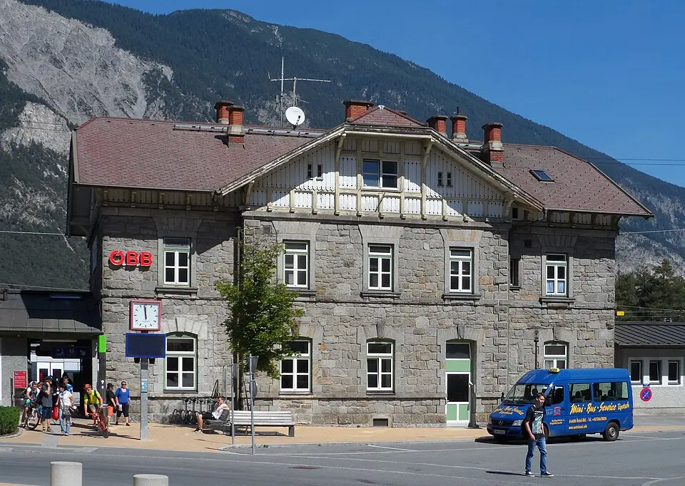 Bild: Leitzsche · CC0 Aufnahmsgebäude Ötztal