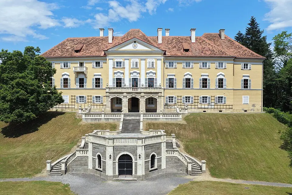Schloss Halbenrain