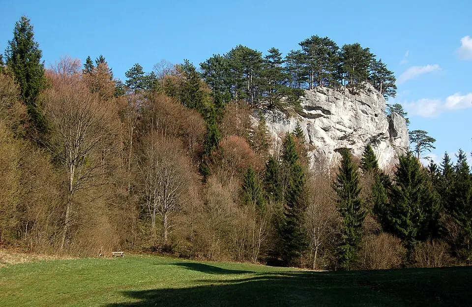 Bild: Herzi Pinki · CC BY-SA 3.0 Hausstein