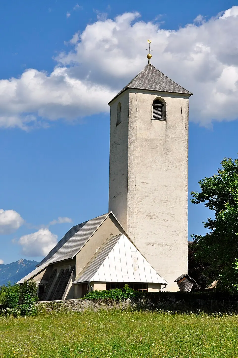 Bild: Johann Jaritz · CC BY-SA 3.0 AT Kath. Filialkirche hl. Cyriacus und Friedhof