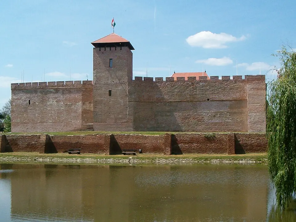 Burg Gyula