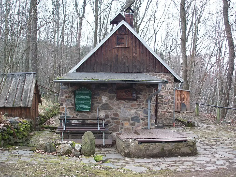Besucherbergwerk 'Wismut-Stolln' und Altbergbau 'Hülfe des Herrn Fundgrube'