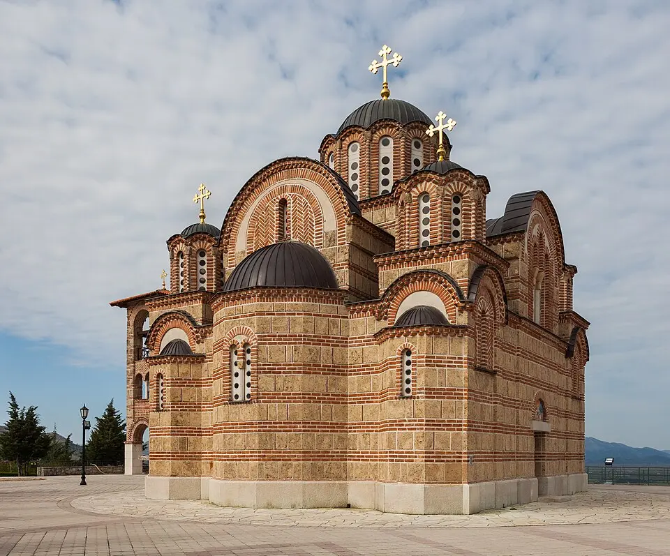 Bild: Diego Delso · CC BY-SA 3.0 Kloster Hercegovačka Gračanica