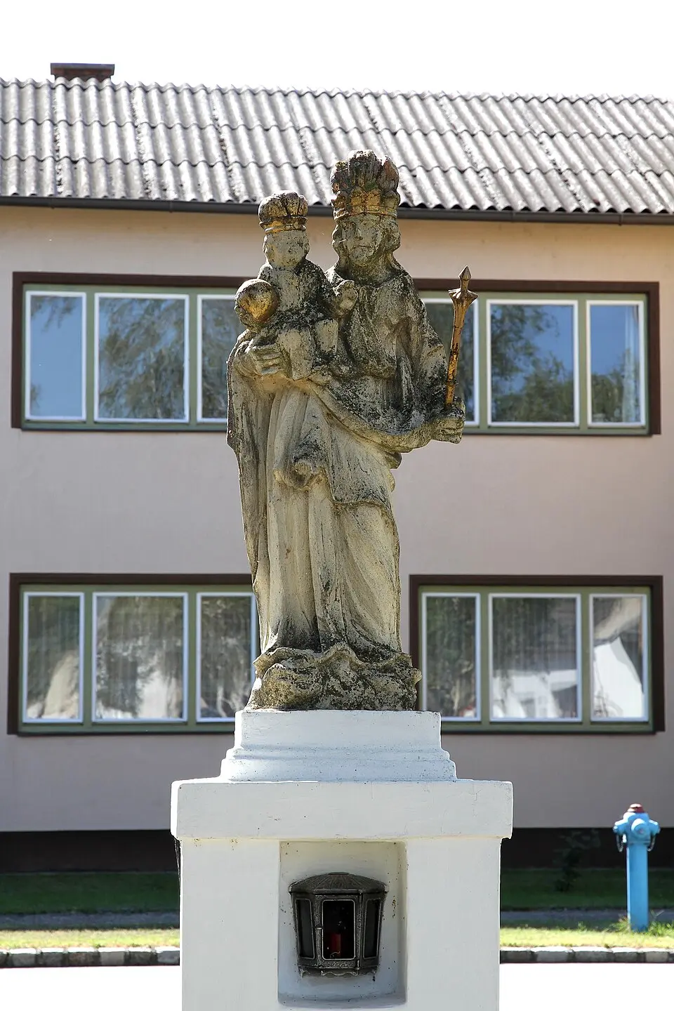 Bild: C.Stadler/Bwag · CC BY-SA 3.0 AT Figurenbildstock, Madonna mit Kind