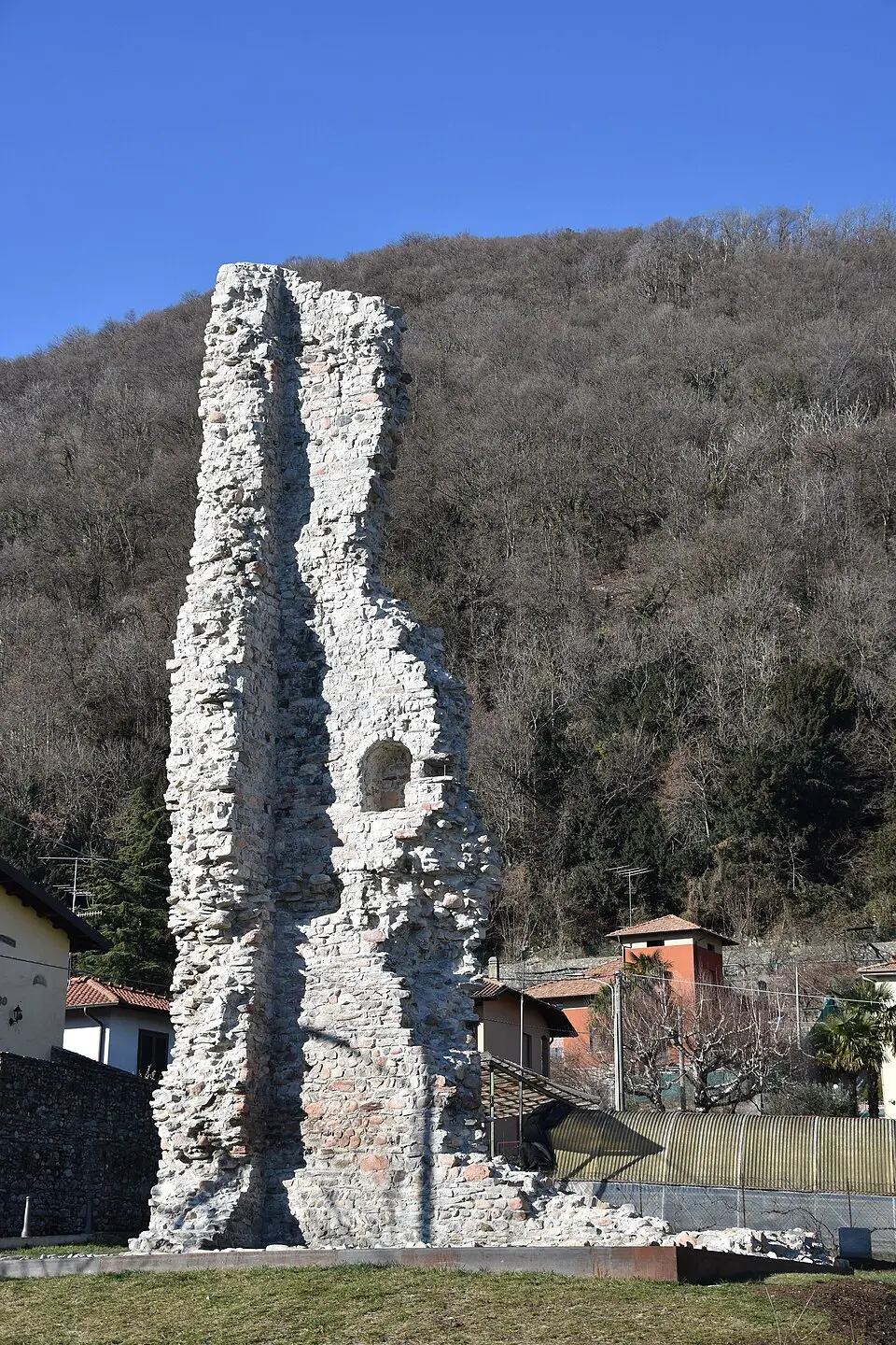 Bild: Phyrexian · CC BY-SA 4.0 Torre Pezza