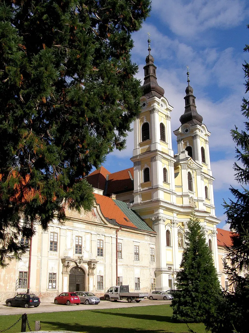 Kép: Lure · CC BY-SA 3.0 Jászói prépostság