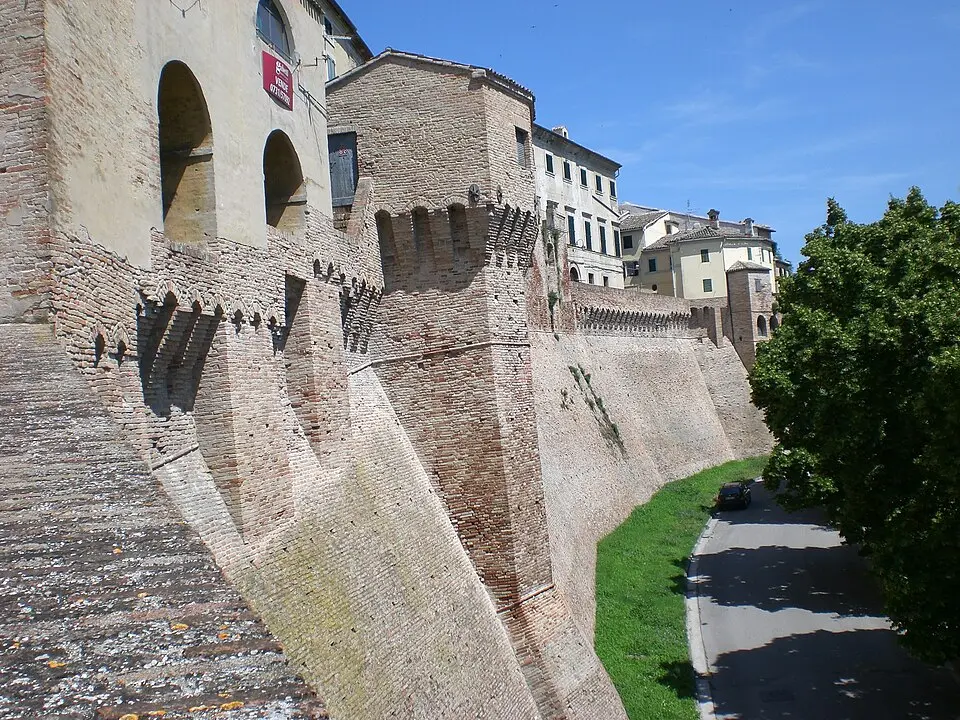 Bild: Parsifall · CC BY-SA 3.0 mura di Jesi