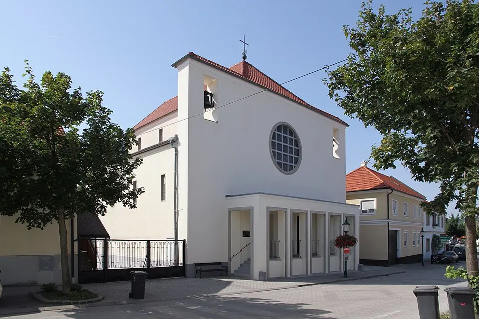 Bild: C.Stadler/Bwag · CC BY-SA 3.0 Neue Pfarrkirche Jois