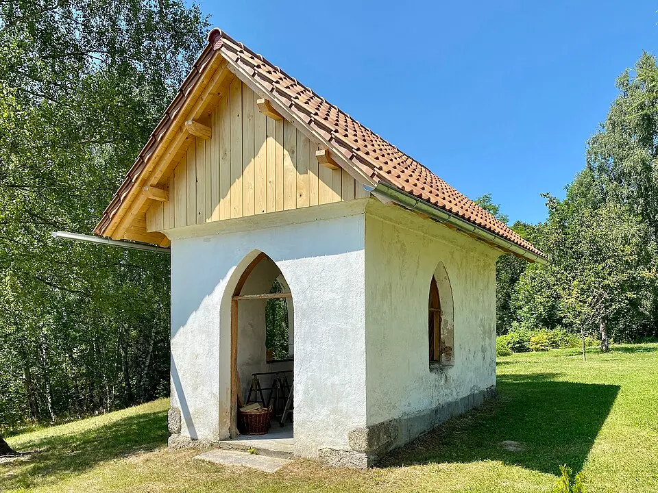 Bild: Funke · CC BY-SA 4.0 Kapelle bei Dreisesselbergstraße 24