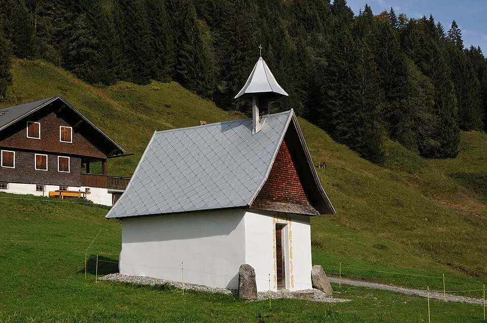 Bild: böhringer friedrich · CC BY-SA 3.0 AT Kapelle Löffelau