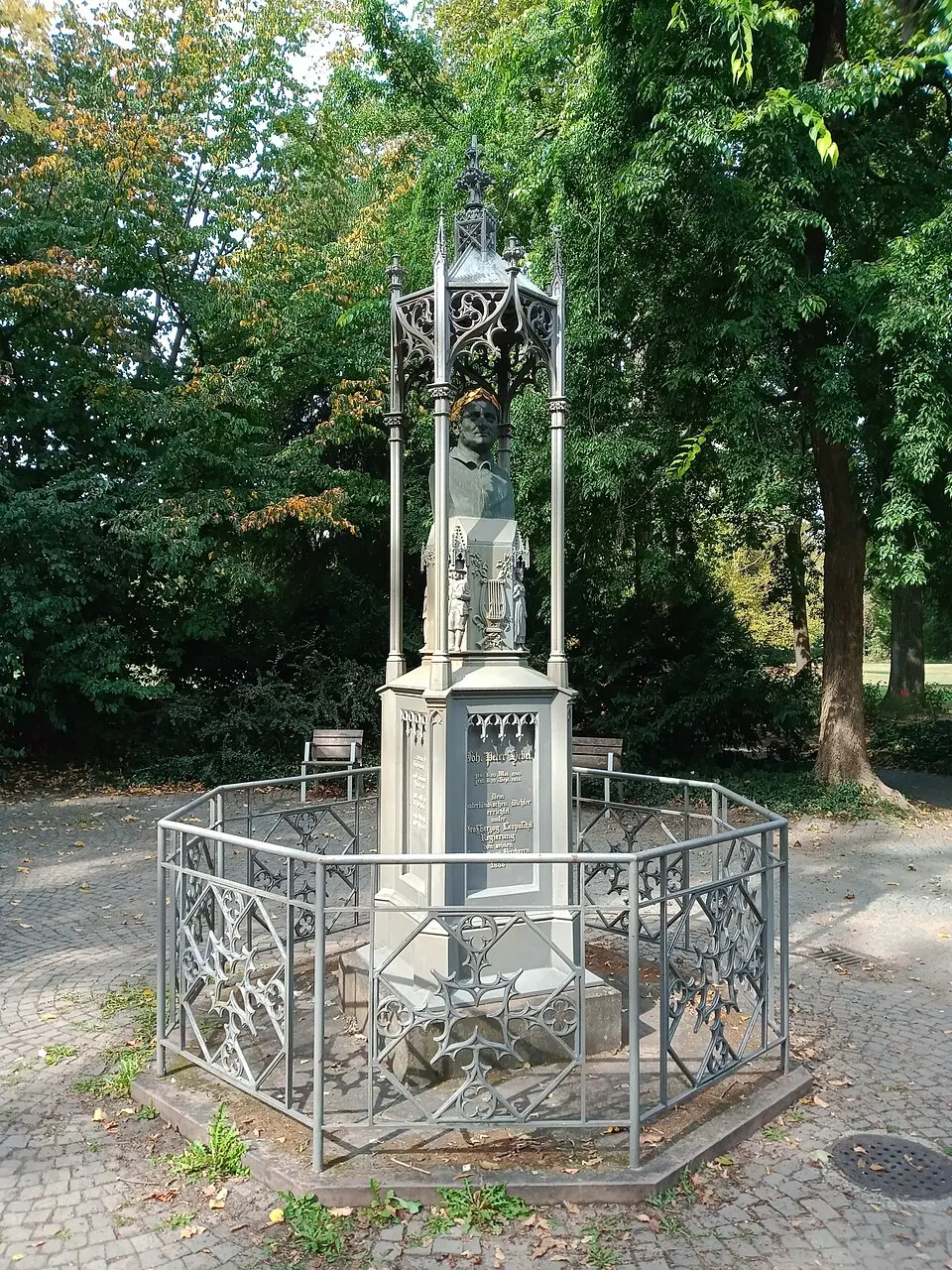 Image: Hozro · CC0 Johann-Peter-Hebel-Denkmal (Karlsruhe)