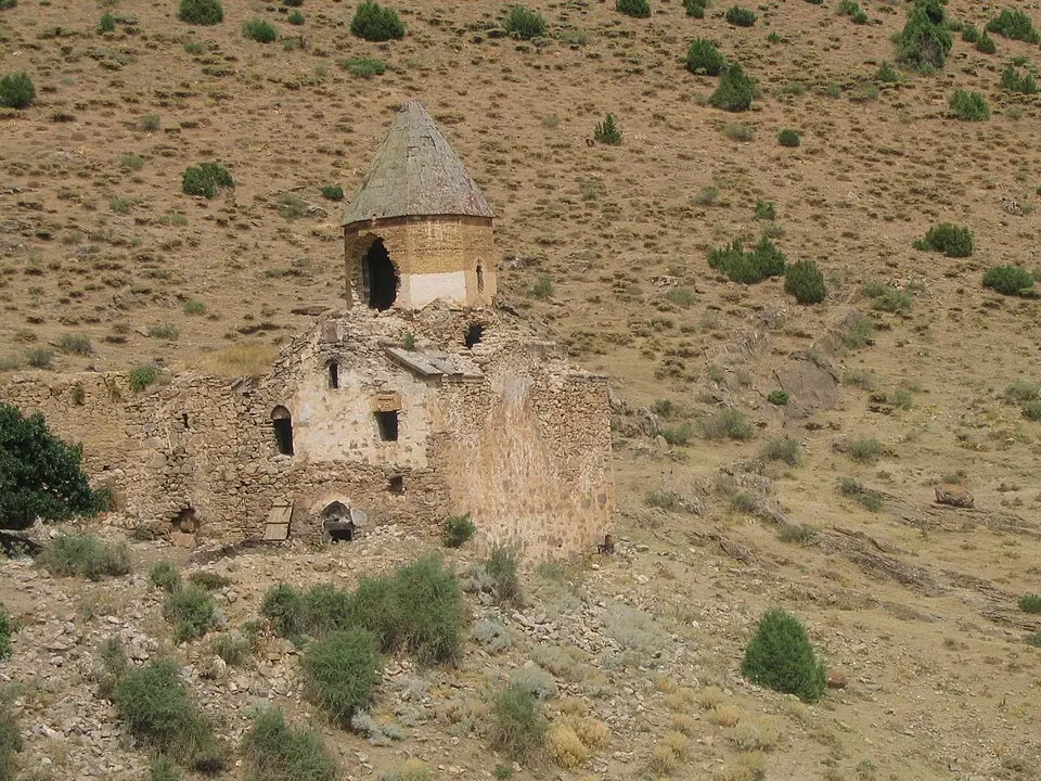 Image: Serouj (courtesy of Armine) · CC BY-SA 3.0 Karmravank