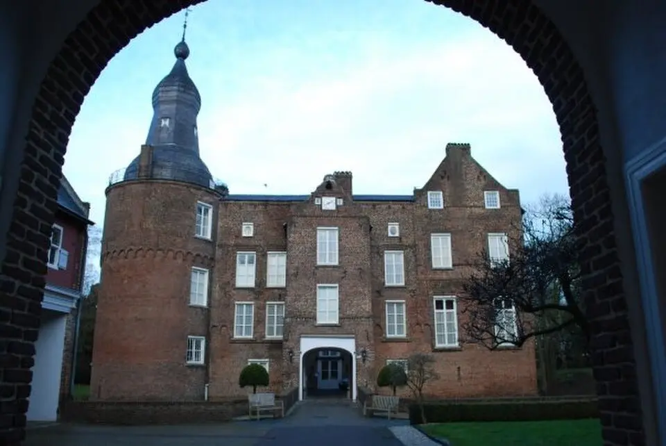 Burg Well
