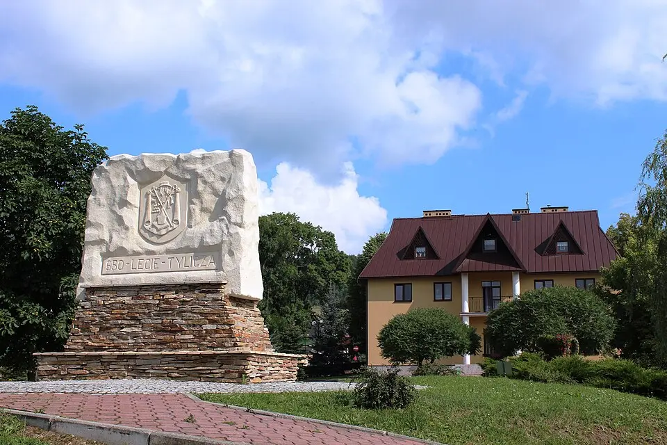 Kazimierz Pułaski monument in Tylicz