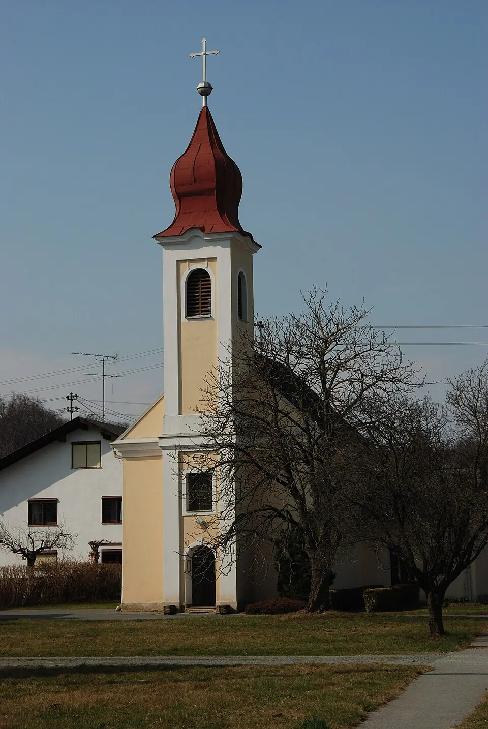 Kath. Filialkirche hl. Johannes Evangelista