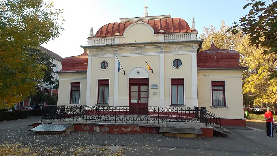 Bild: ArnoldPlaton · CC BY-SA 3.0 Museum Endre Ady (Oradea)