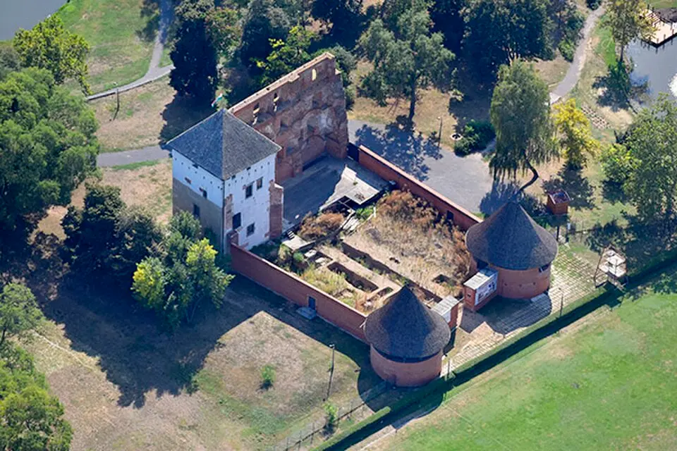 kisvárdai vár