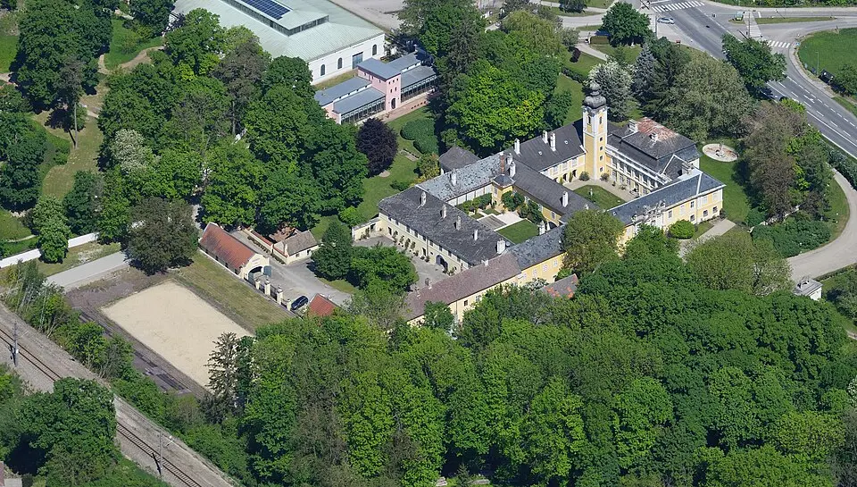 Bild: Carsten Steger · CC BY-SA 4.0 Schloss Wetzdorf