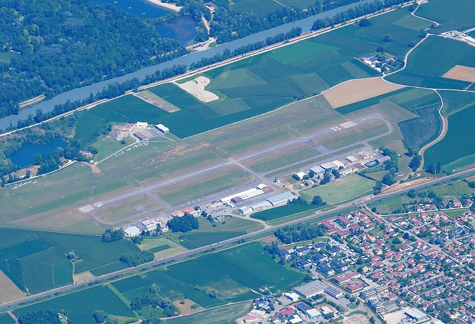 aérodrome de Grenoble-Le Versoud