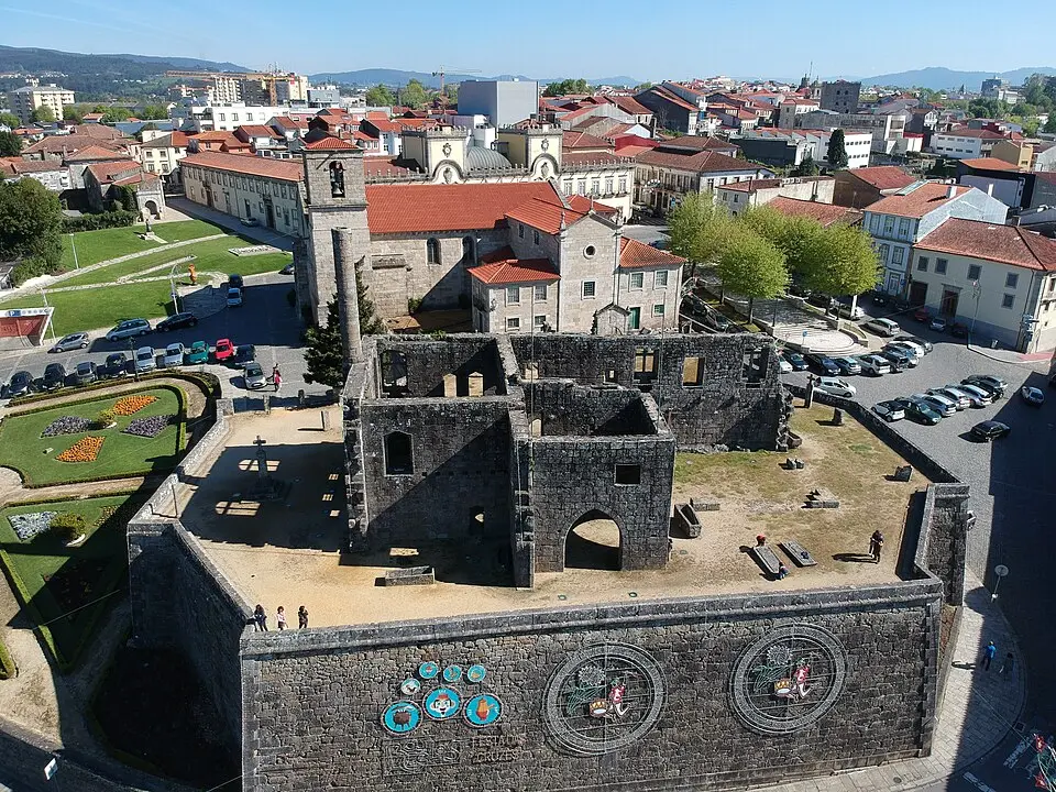 Paço dos Condes de Barcelos
