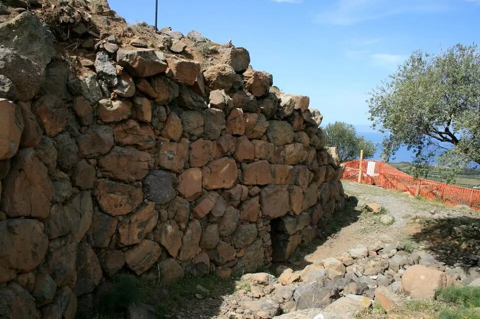 nuraghe  Sa Domu 'e s'Orcu