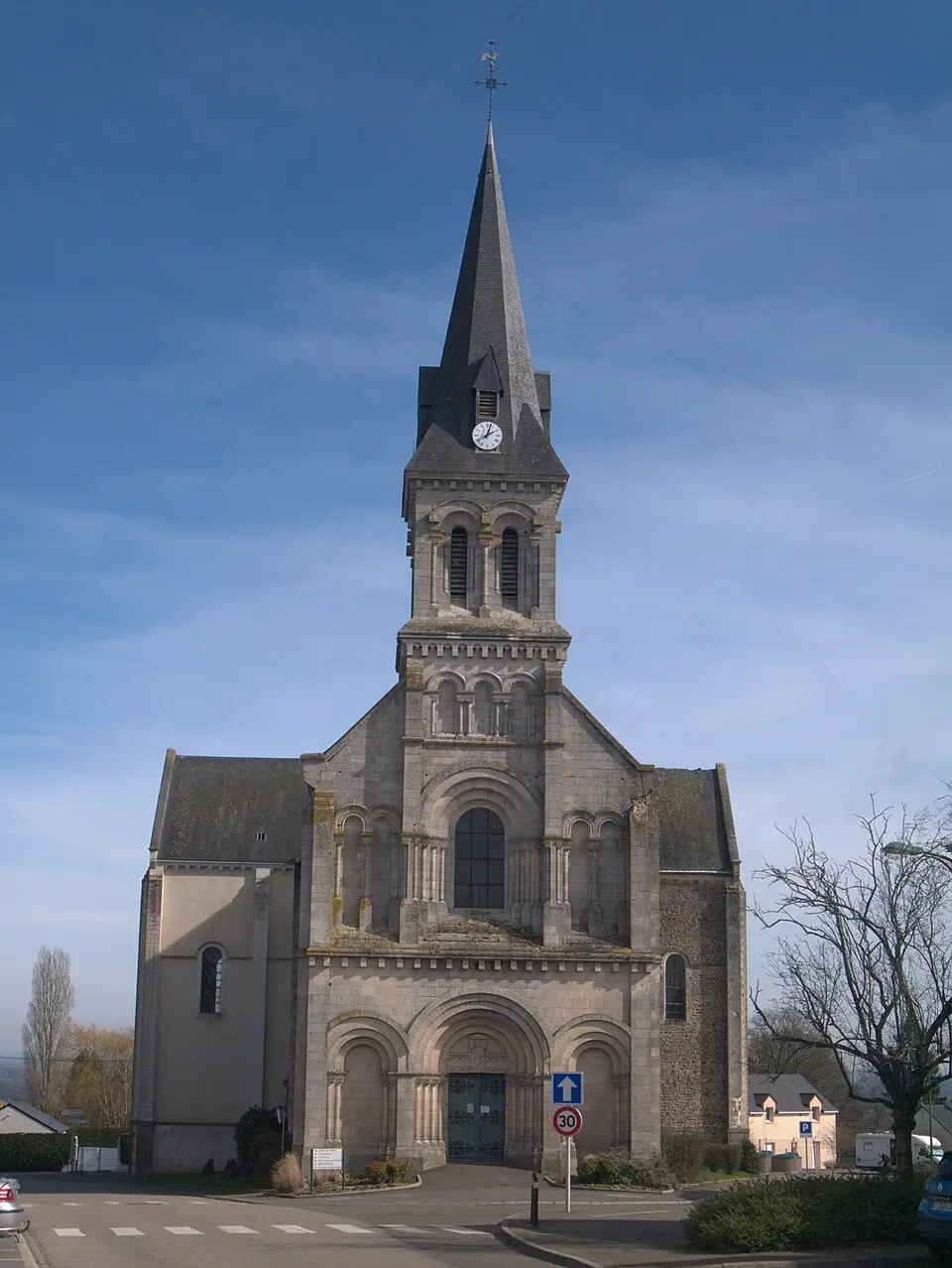 Obrázek: Simon de l'Ouest · CC BY-SA 4.0 église Saint-Corneille-et-Saint-Cyprien de La Baconnière