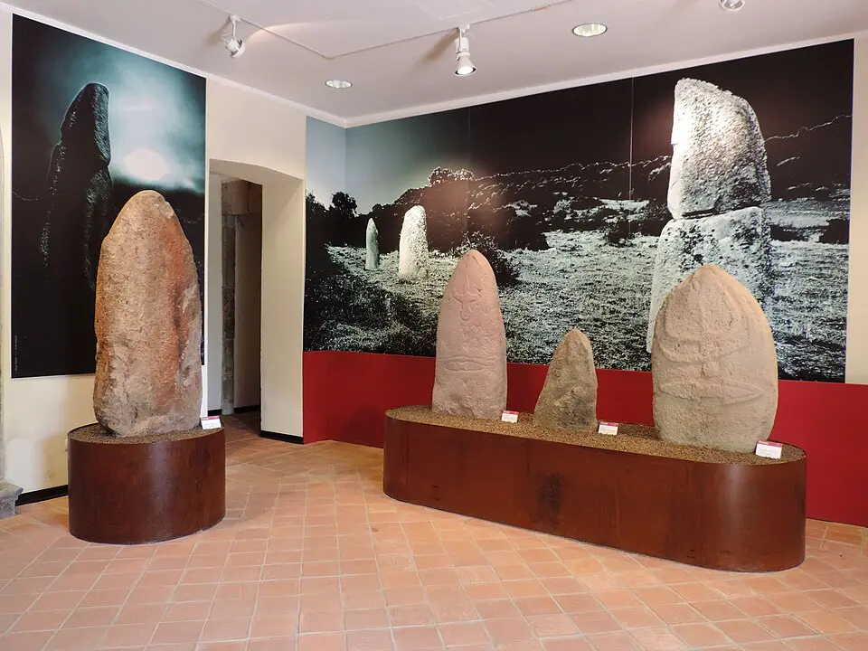 Bild: Ecovip · CC BY-SA 4.0 Museo della statuaria preistorica in Sardegna