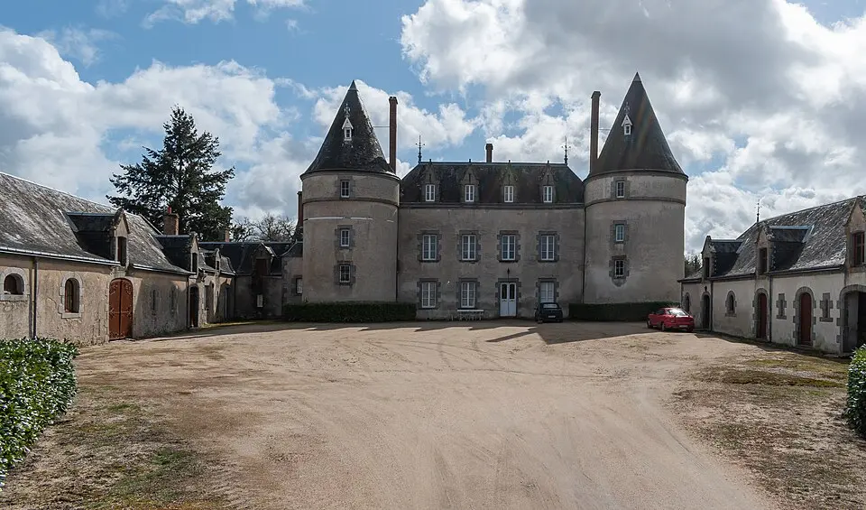 château de la Tour aux Paulmes