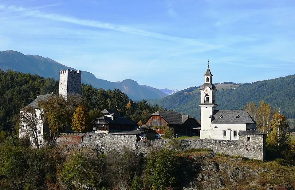 Bild: Llorenzi · CC BY-SA 3.0 Lamprechtsburg