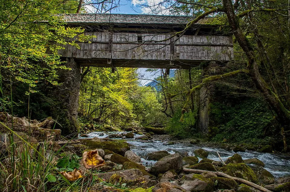Straßenbrücke, Lasanggabrücke (Lasenkabrücke)