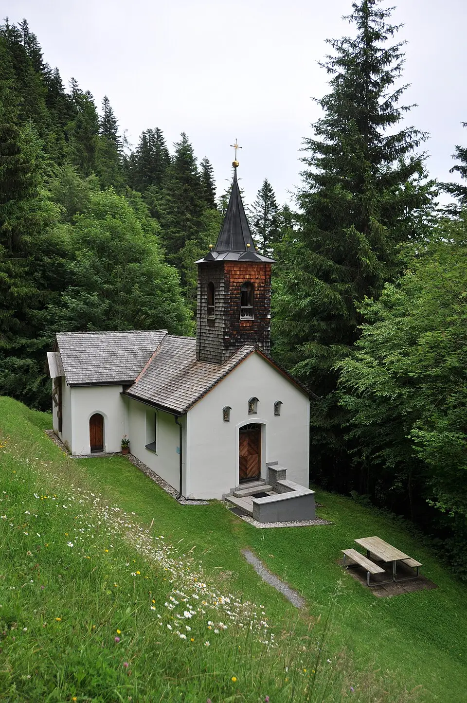 Slika: Ironbernietyrol · CC BY-SA 4.0 Anna-Kapelle/ Lengauer-Kapelle