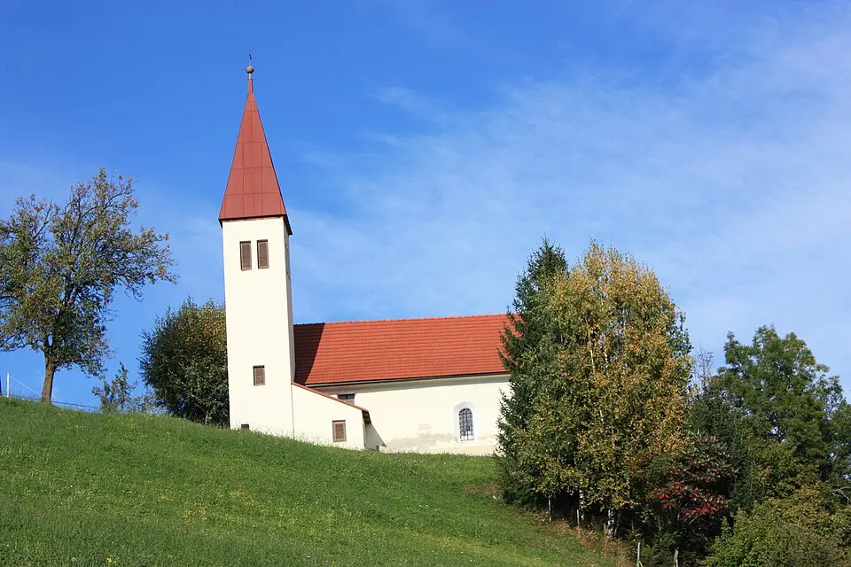 Bild: Mefusbren69 · Public domain Kath. Filialkirche hl. Lorenz