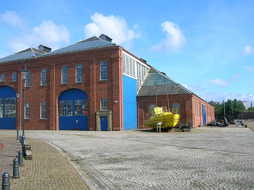 Bild: Rosser1954 at English Wikipedia · Public domain Linthouse Building
