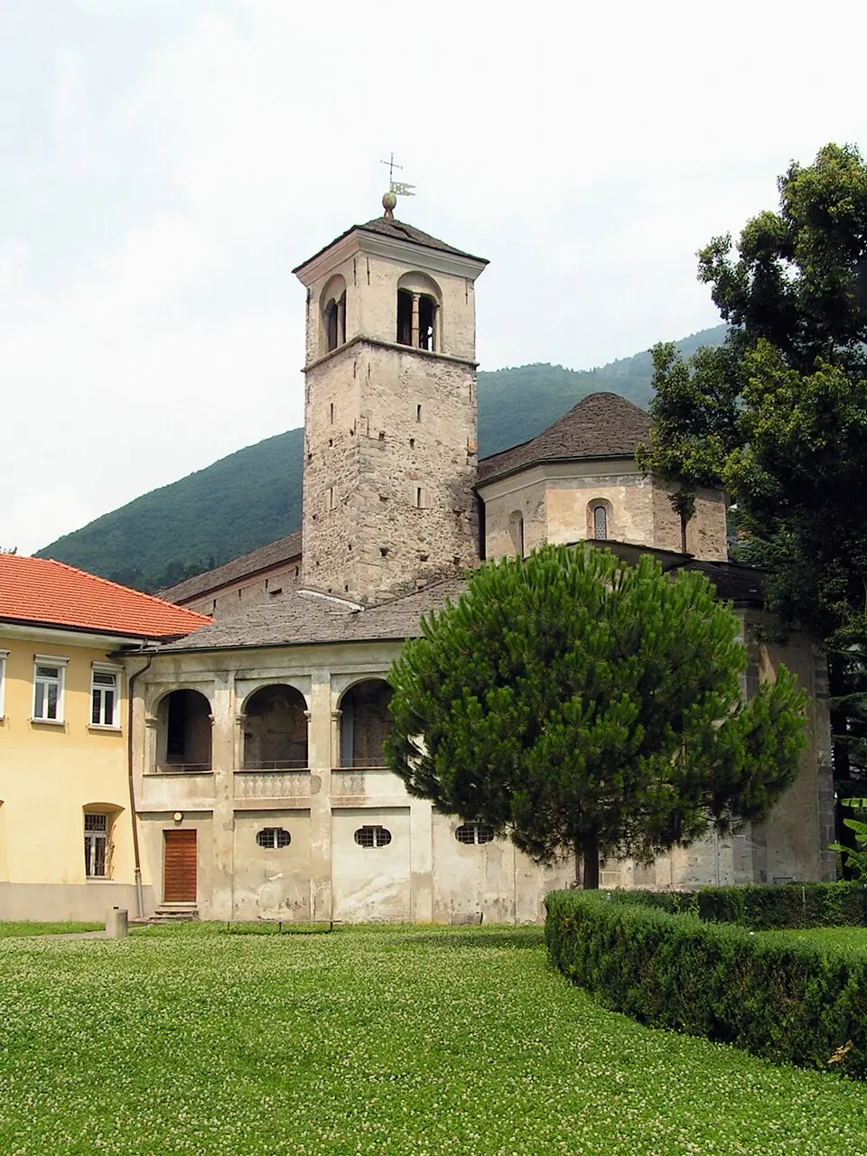 Kirche San Francesco und ehemaliges Kloster