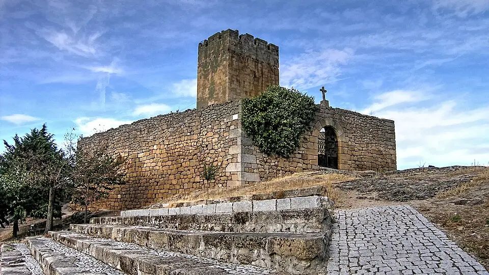 Bild: Reino Baptista · CC BY-SA 4.0 Castelo de Longroiva