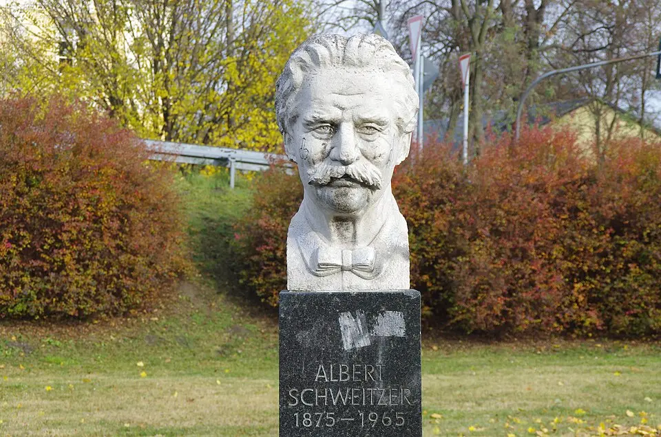 Albert-Schweitzer-Denkmal