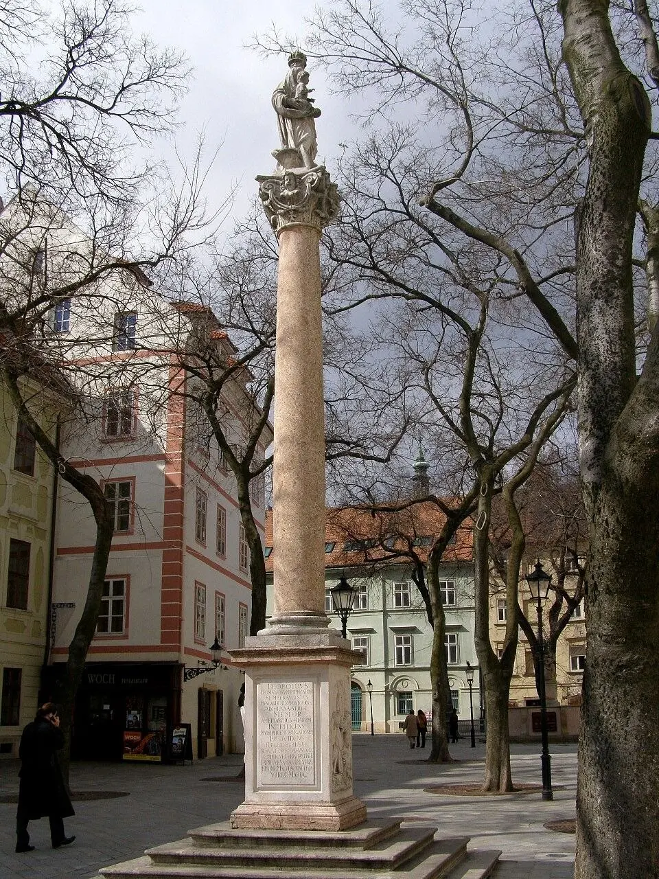 Bild: Lure · CC BY-SA 3.0 Mariensäule (Bratislava, 1675)