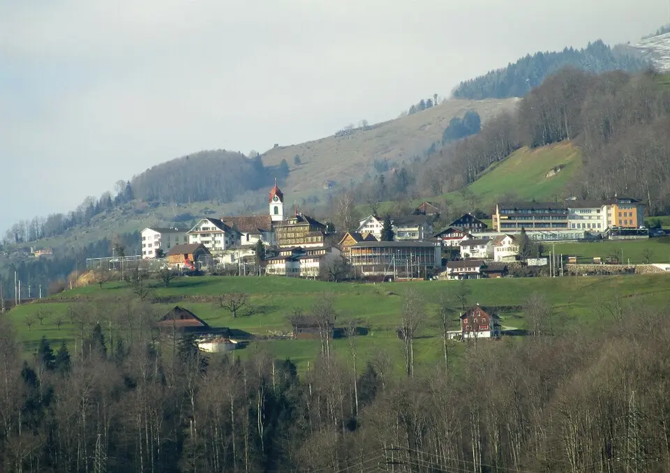 Bild: Andreas Faessler · CC BY-SA 3.0 Steinerberg
